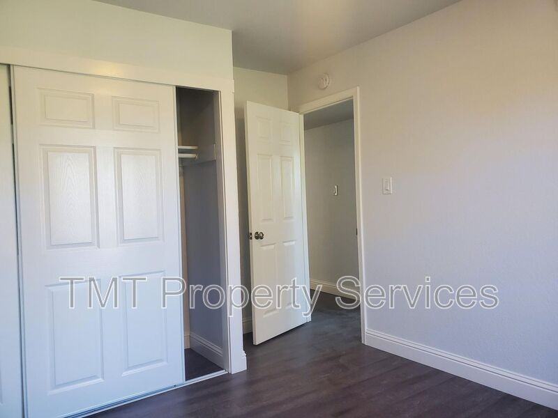 9002 Salmon Falls Dr - Photo 6 of 16