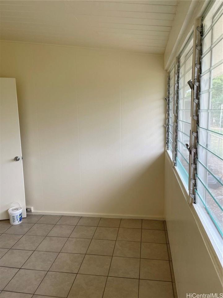94-125 Pahu St #37 - Photo 2 of 8