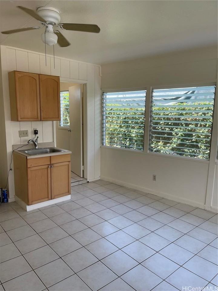 94-125 Pahu St #37 - Photo 4 of 8