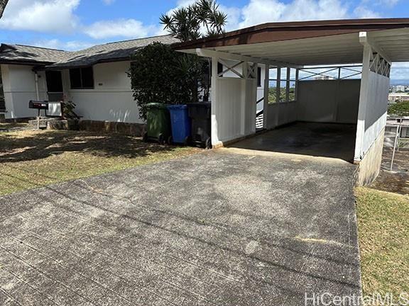 1686 Kamamalu Ave - Photo 2 of 11