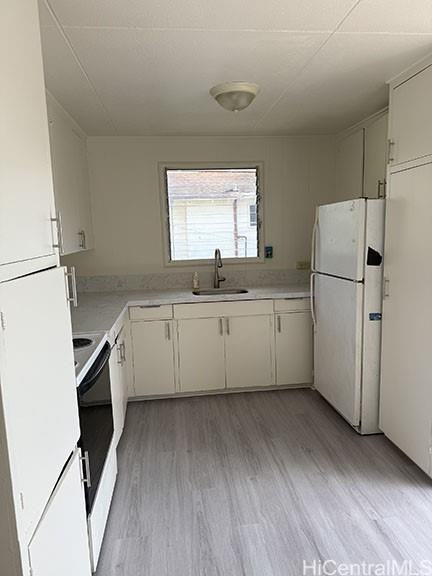 1686 Kamamalu Ave - Photo 5 of 11