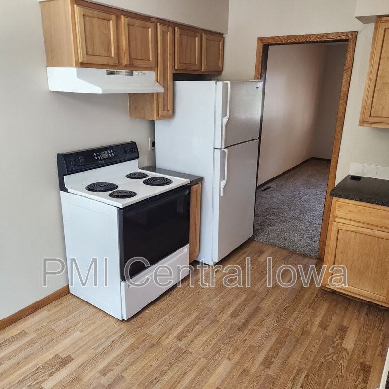 6615 Washington Ave - Photo 7 of 38