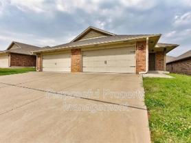 4313 Edinburg Way - Photo 1 of 1