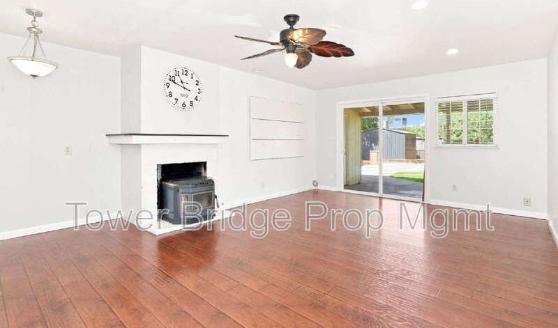 1429 Watt Ave - Photo 2 of 16