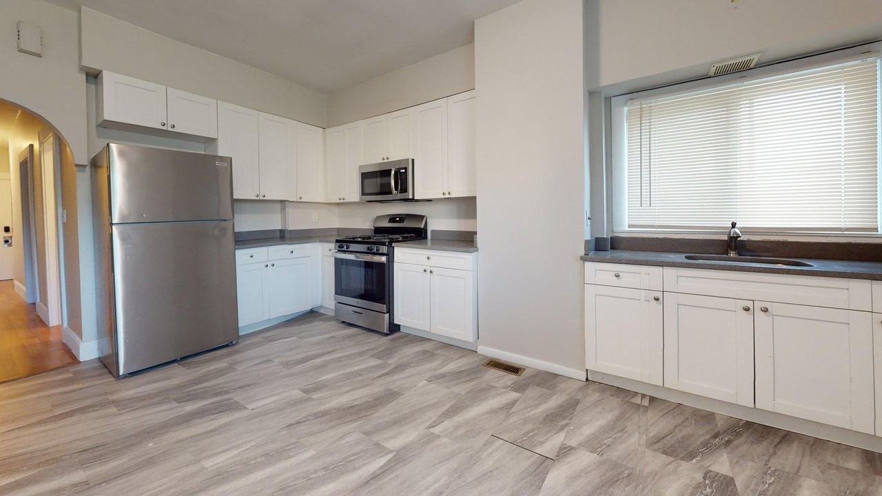677 Bennington St #1 - Photo 7 of 8