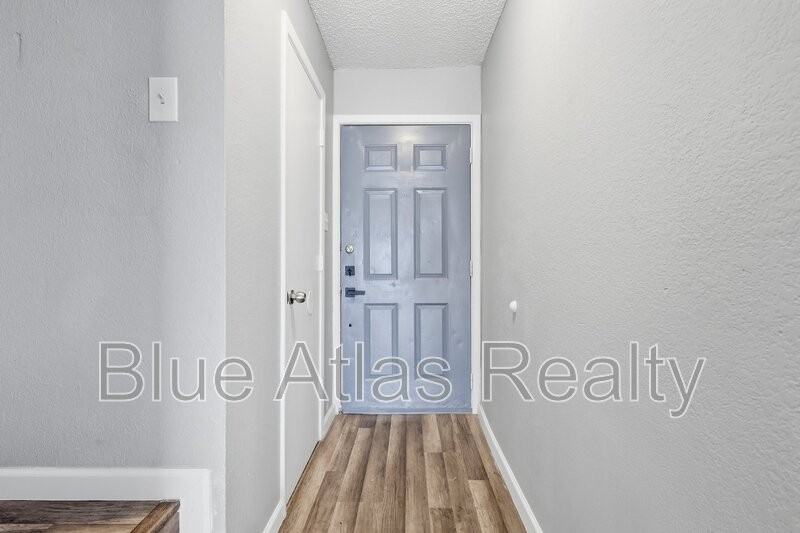8108 Foxfire Ln #B - Photo 3 of 17
