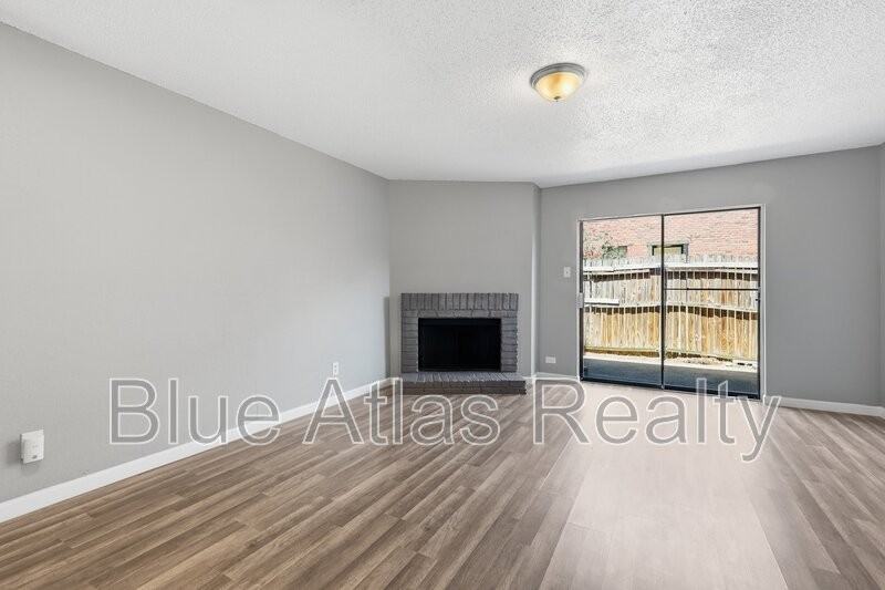 8108 Foxfire Ln #B - Photo 6 of 17