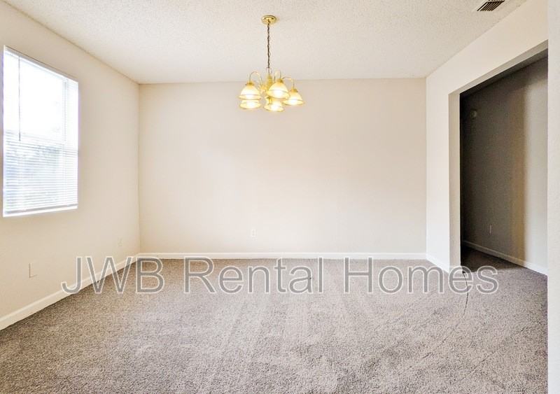 5363 Tequesta Ct - Photo 4 of 11