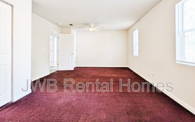 5363 Tequesta Ct - Photo 6 of 11