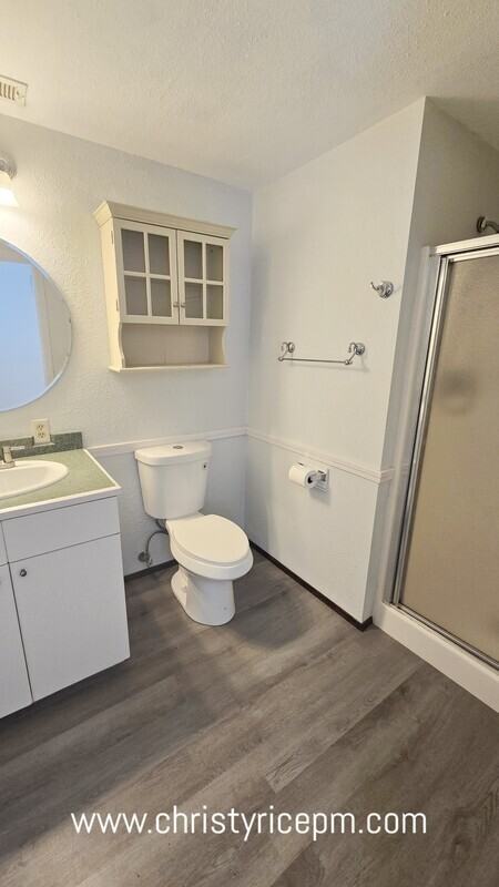 13709 Se 23rd St - Photo 3 of 16