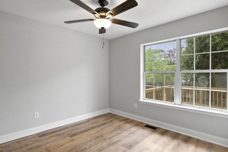 2258 N Tollgate Cir - Photo 6 of 27