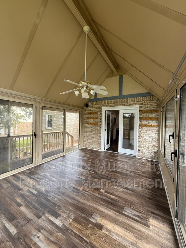 553 Owendale Dr - Photo 6 of 15