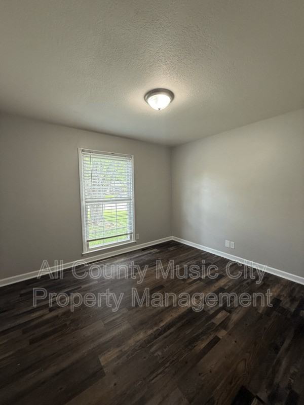 553 Owendale Dr - Photo 7 of 15