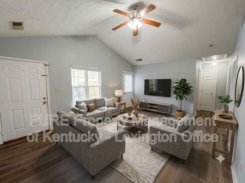 1034 Marshall Park Dr - Photo 4 of 30