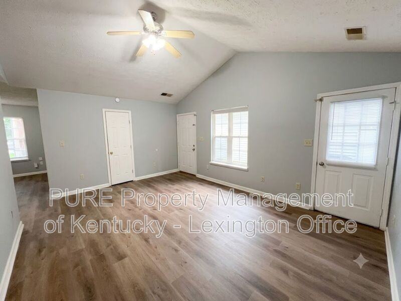 1034 Marshall Park Dr - Photo 6 of 30