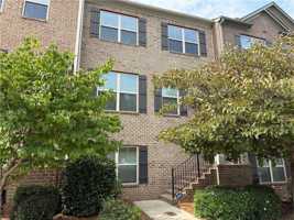 featured image of 3487 New Fawn Ln