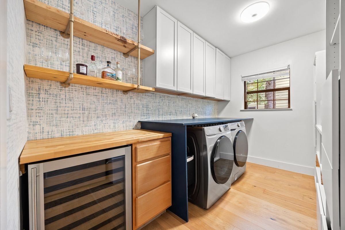 2714 E 2nd St - Photo 5 of 8