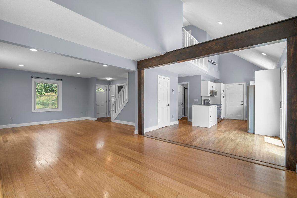 103 Birch Rd - Photo 7 of 34