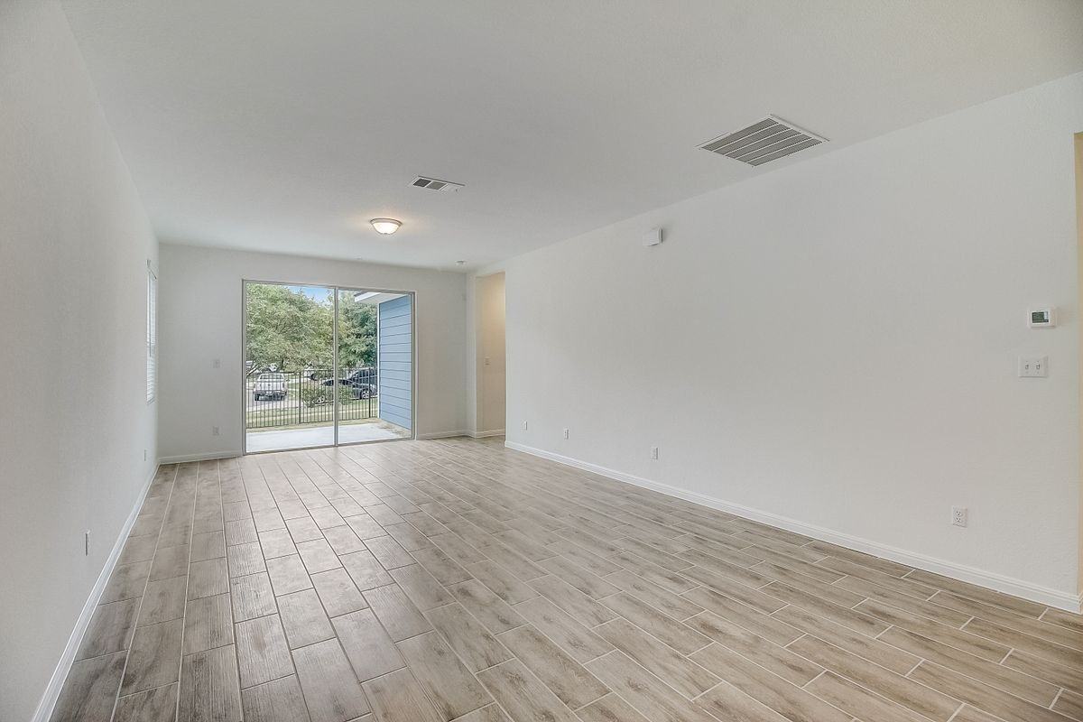 117 Lacey Oak Loop - Photo 6 of 19