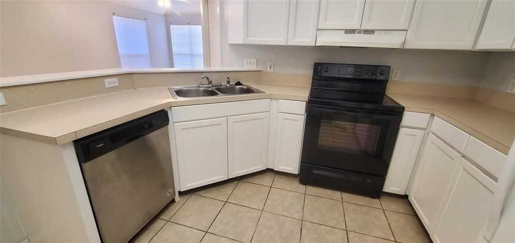 8617 Talyne Chaise Cir ##B - Photo 3 of 16