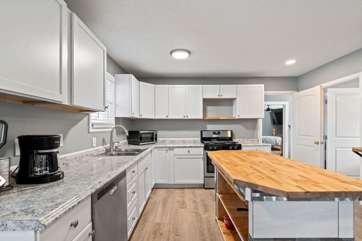 2224 E 68th St - Photo 3 of 20