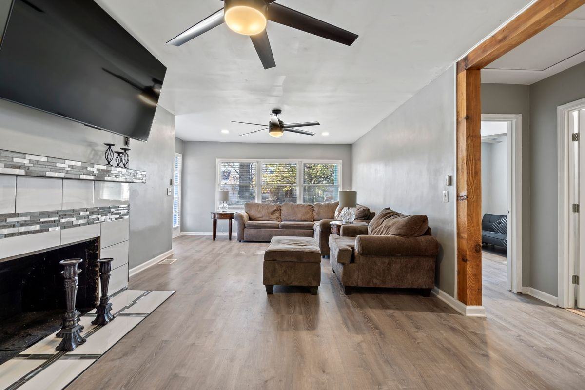 2224 E 68th St - Photo 5 of 20
