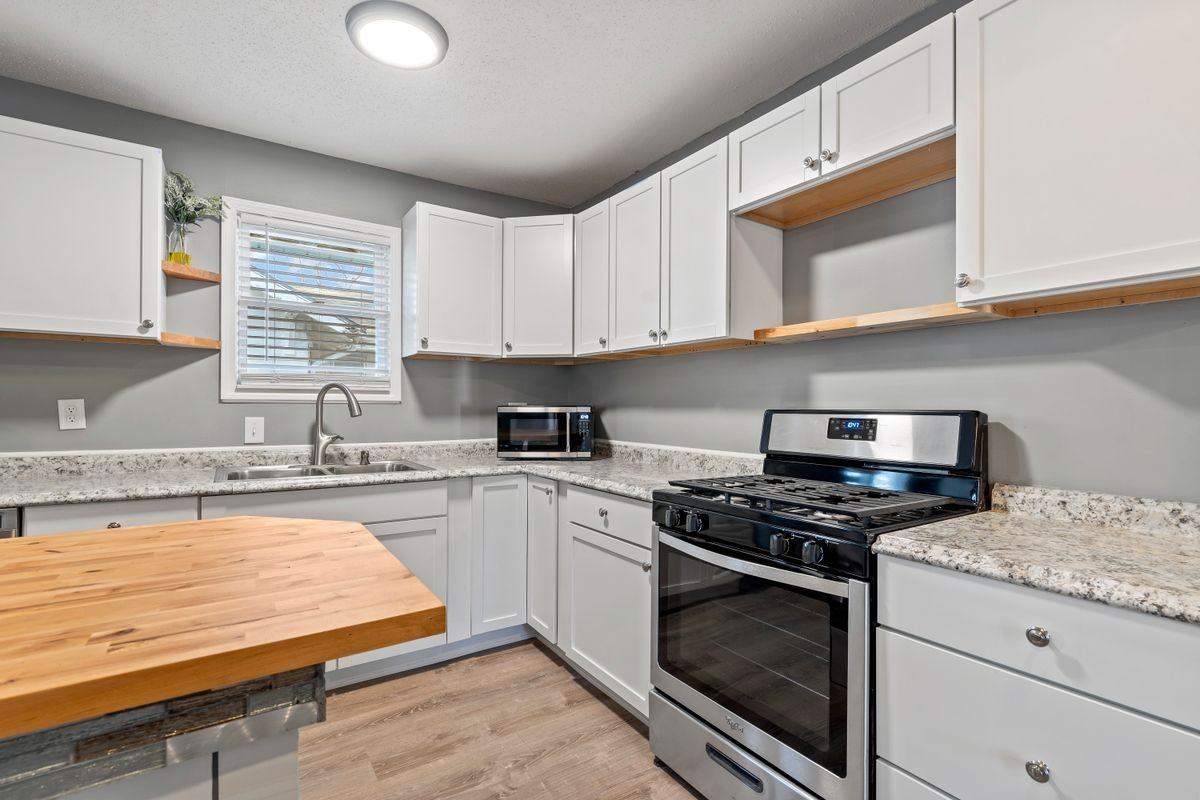 2224 E 68th St - Photo 6 of 20