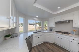 980 S Loyola Dr - Photo 1 of 1