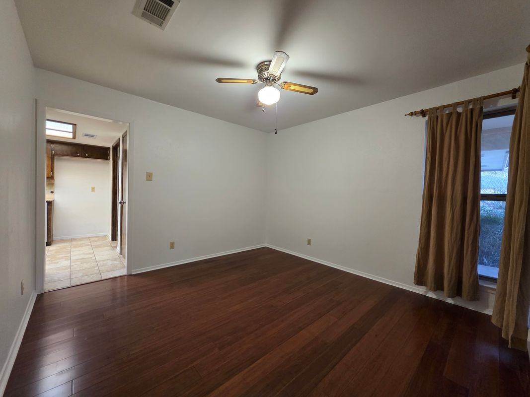 10909 Hillside Oak Ln - Photo 3 of 13