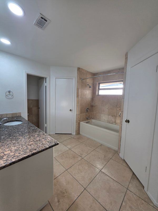 10909 Hillside Oak Ln - Photo 7 of 13