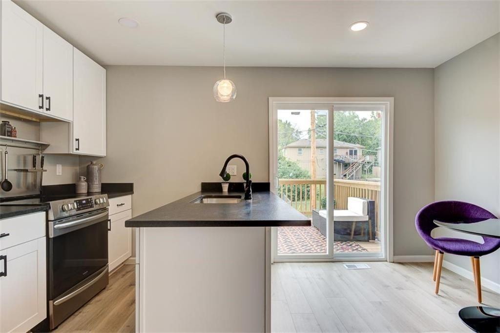 9923 W 52nd St - Photo 4 of 18