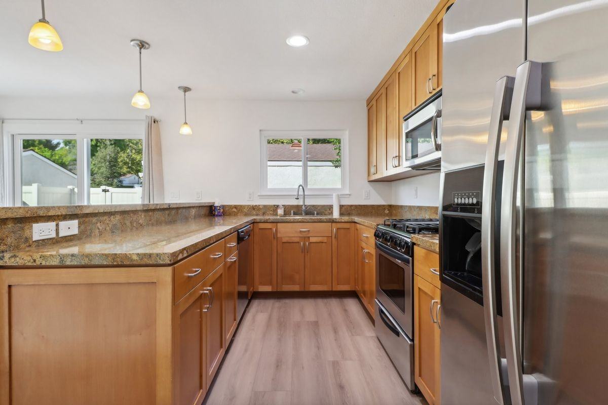 14913 Campus Park Dr ##C - Photo 2 of 4