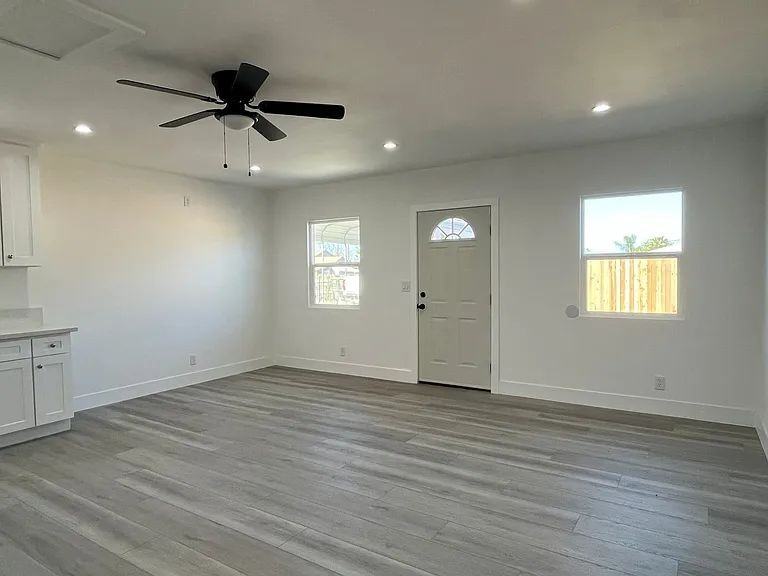 7363 Ysmael Villegas St ##A - Photo 5 of 13