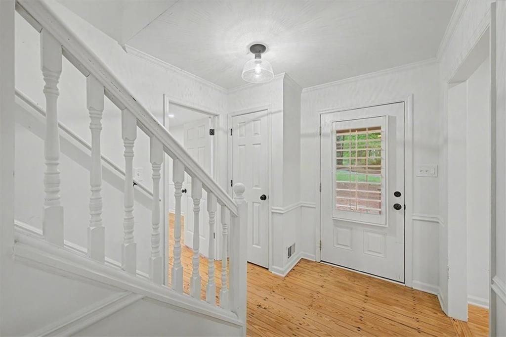 3868 Emerson St - Photo 6 of 34