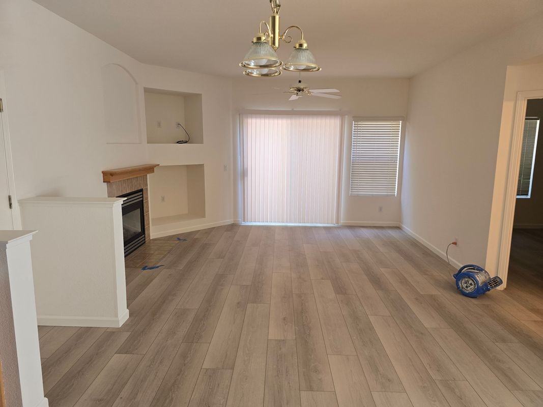 549 Cascade Dr - Photo 2 of 18
