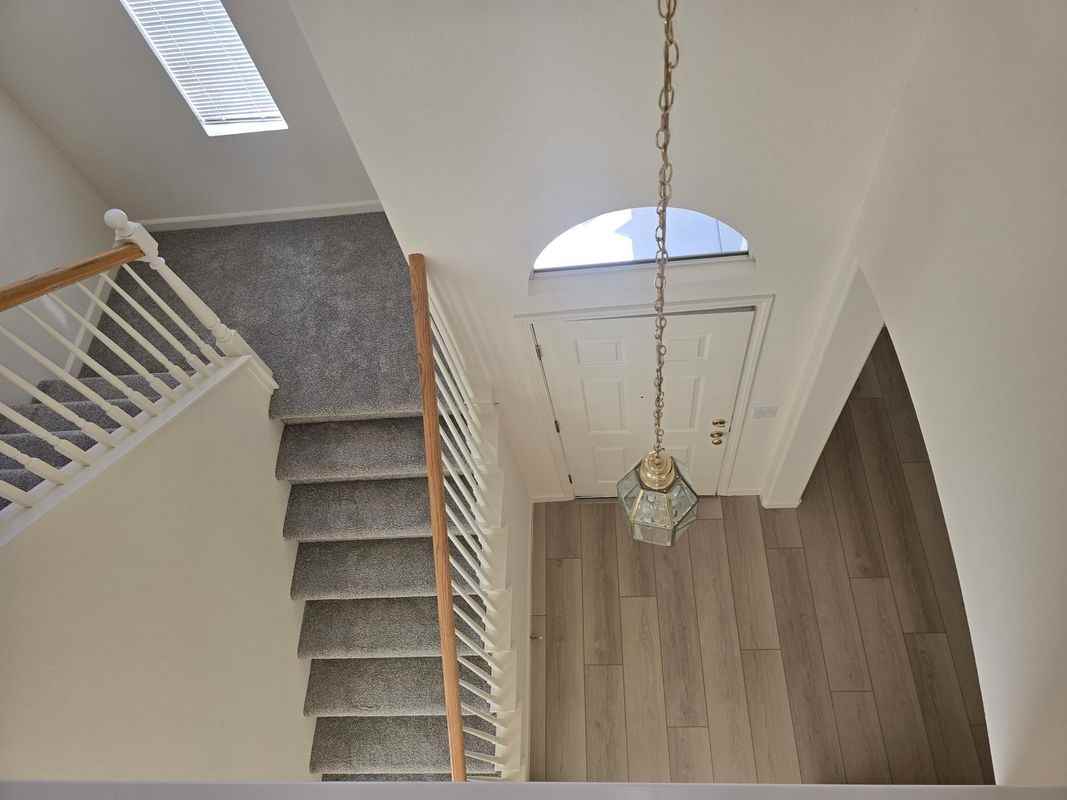 549 Cascade Dr - Photo 5 of 18