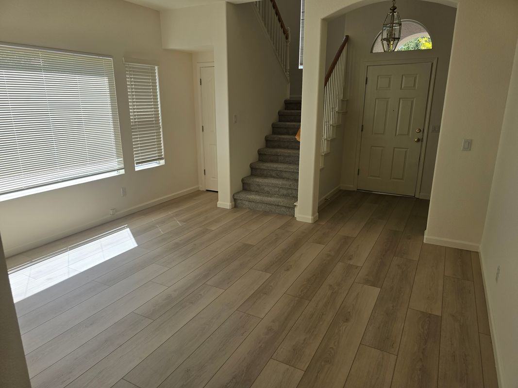 549 Cascade Dr - Photo 6 of 18