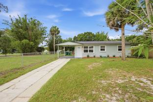 2267 Robinhood Dr - Photo 1 of 1