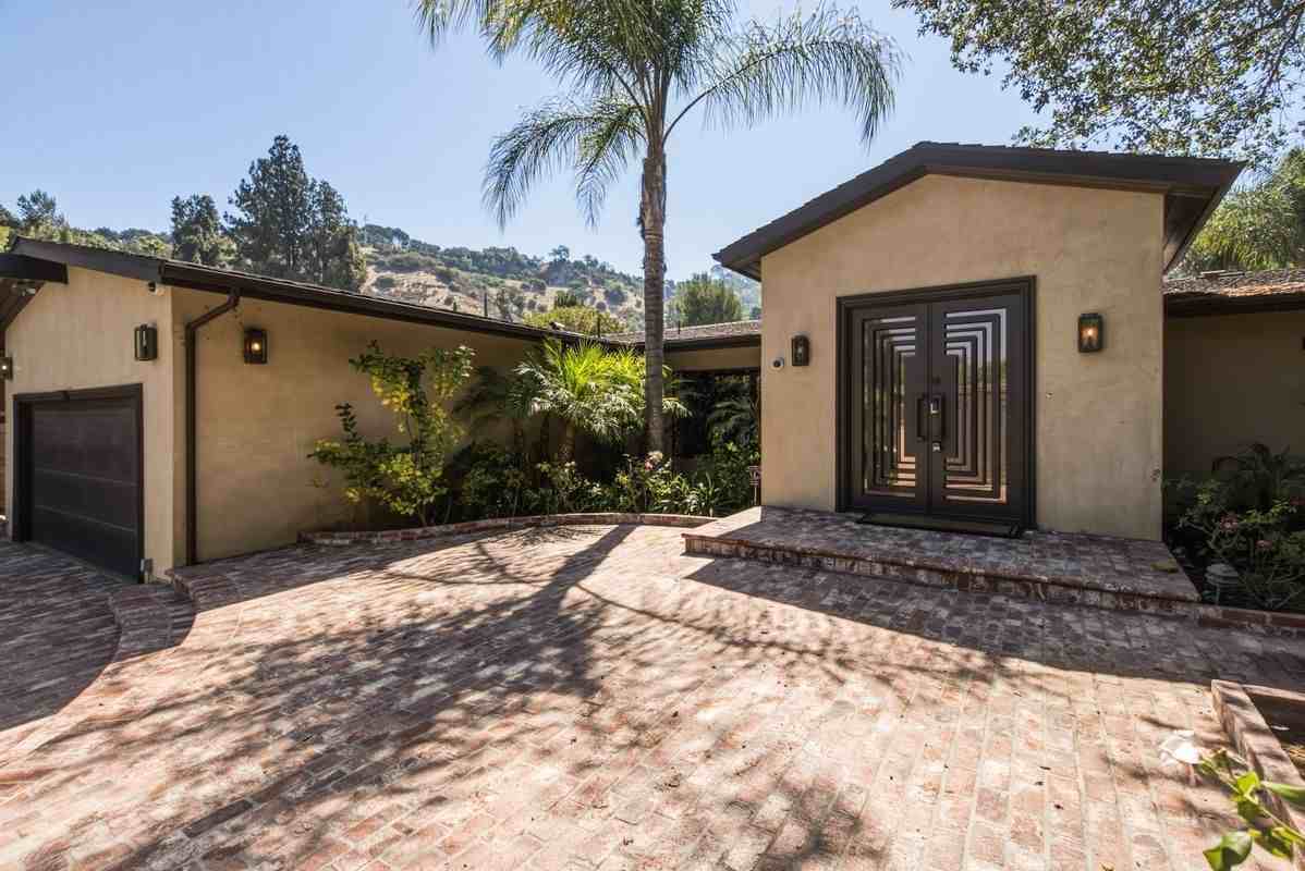 3184 Dona Sarita Pl - Photo 4 of 50