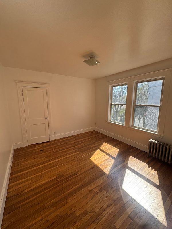 196 Reservation Rd - Photo 5 of 8