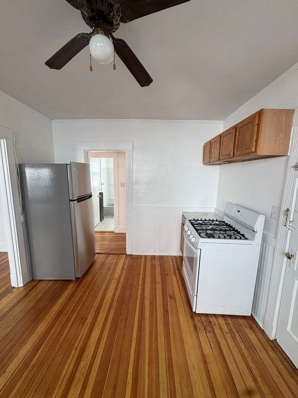 196 Reservation Rd - Photo 6 of 8
