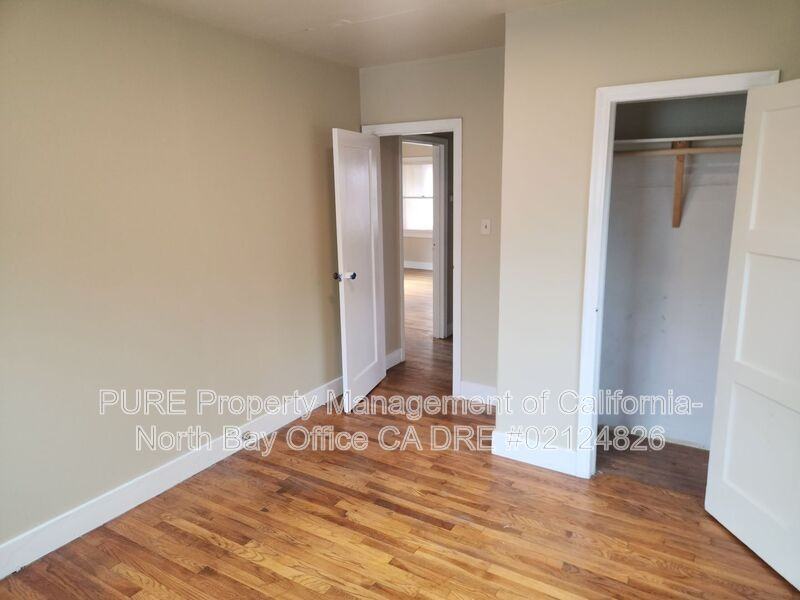 137 Wilson St - Photo 7 of 14
