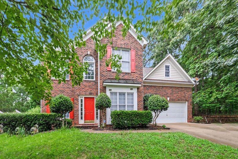 2549 Adonis Ct - Photo 3 of 32