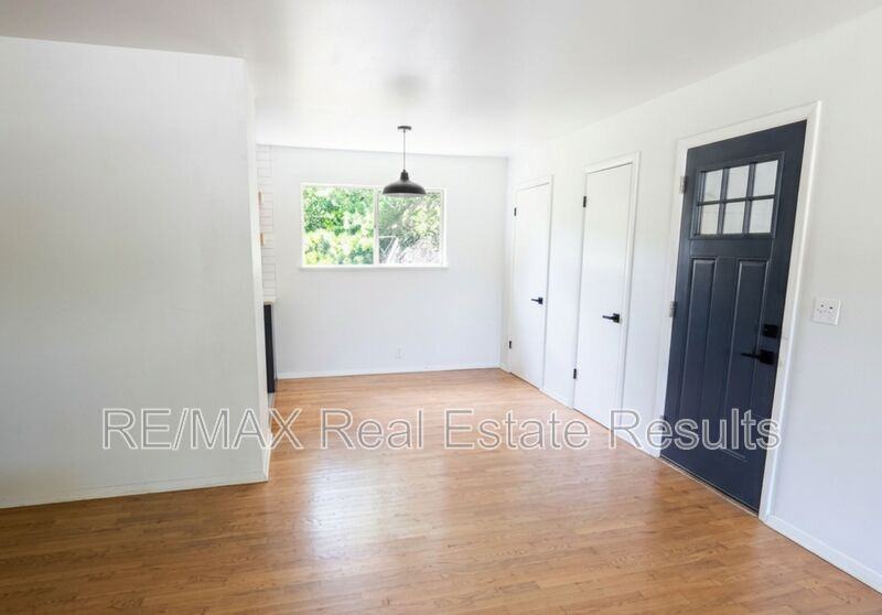 113 N Nolan Ave - Photo 4 of 12