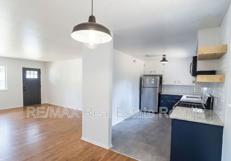 113 N Nolan Ave - Photo 5 of 12