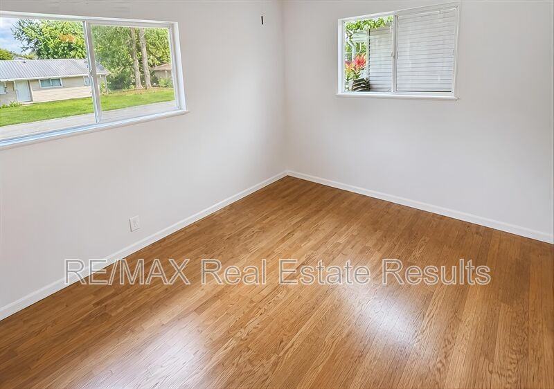 113 N Nolan Ave - Photo 6 of 12