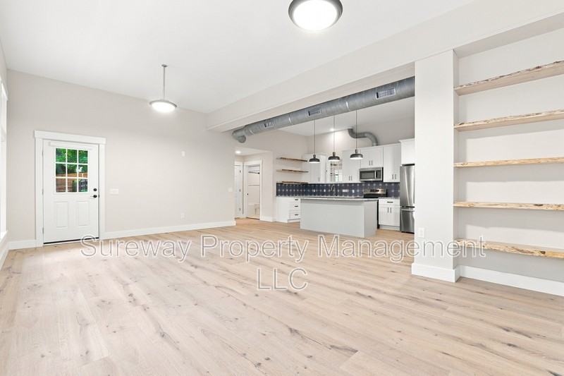 5565 Pennell Rd #2ndFL - Photo 4 of 15