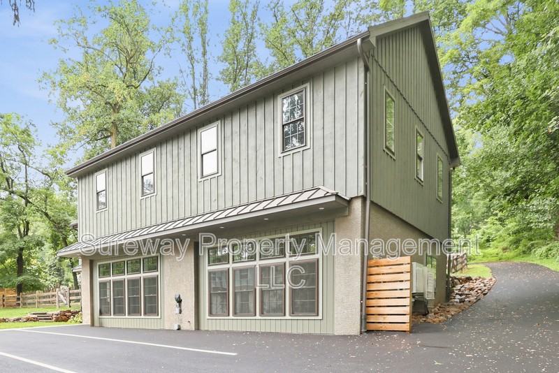 5565 Pennell Rd #1stFL - Photo 2 of 15