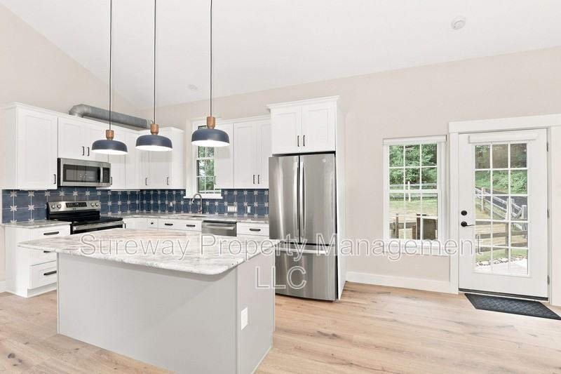 5565 Pennell Rd #1stFL - Photo 7 of 15