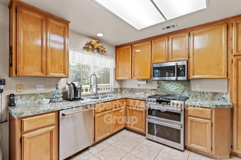 2866 Valcourt Way - Photo 4 of 16